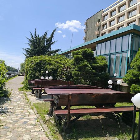 Hotel Carpati Μπάια Μάρε Εξωτερικό φωτογραφία