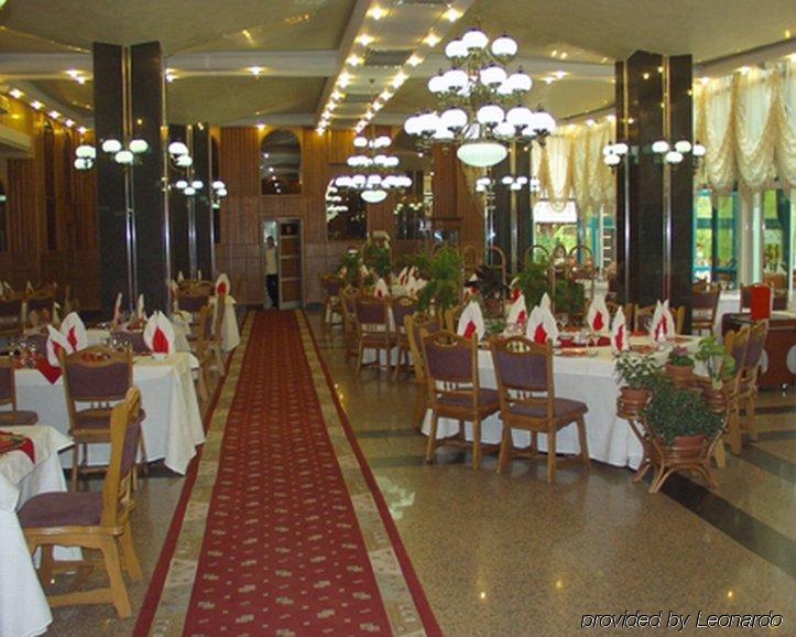 Hotel Carpati Μπάια Μάρε Εξωτερικό φωτογραφία