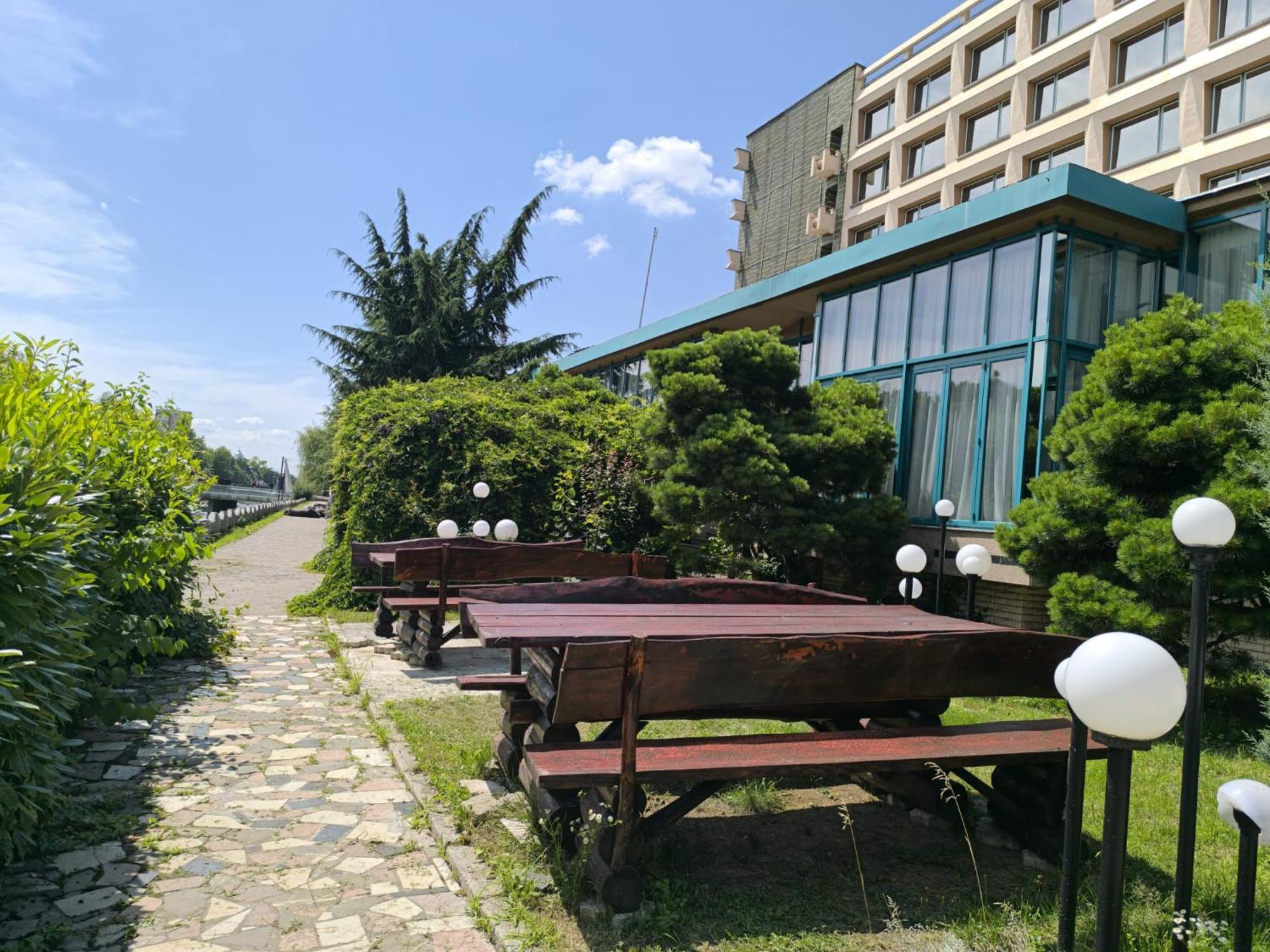 Hotel Carpati Μπάια Μάρε Εξωτερικό φωτογραφία